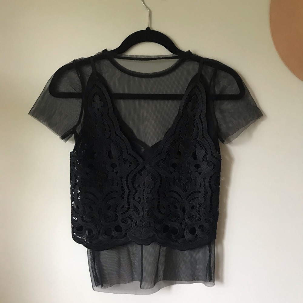 Sheer mesh and lace top 🖤